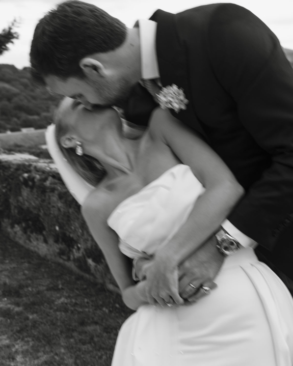 The Luxury of Simplicity: How to Achieve Timeless Wedding Photography