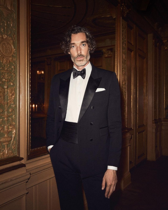 10 Menswear Influencers for Effortlessly Cool Groom Style