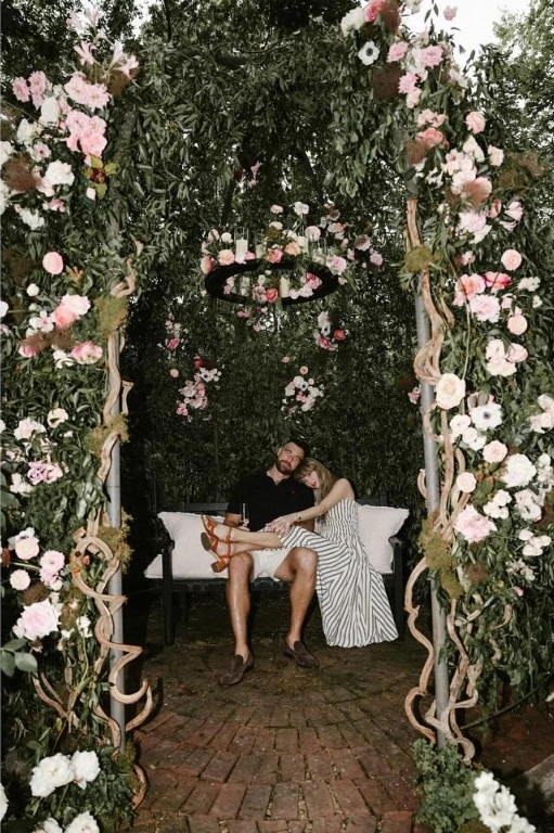 How Taylor Swift and Travis Kelce Kicked Off Their Wedding Weekend at Madison Square Garden