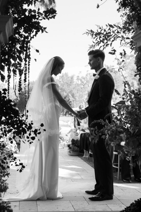 5 Expert Tips for Nailing Romantic Wedding Portraits