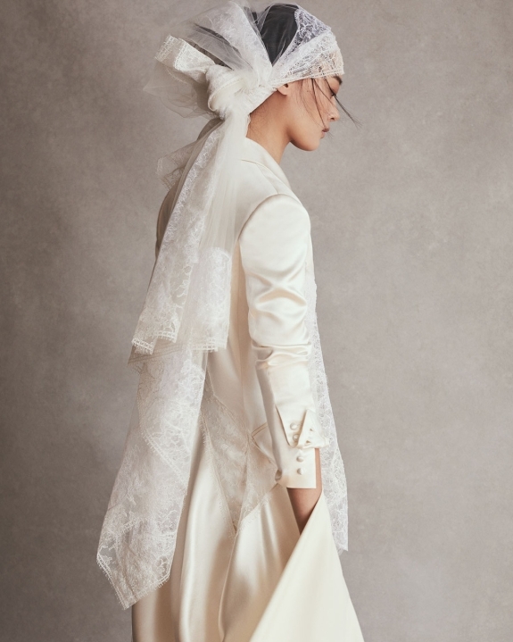 10 Non-Classic Veils for Modern Brides