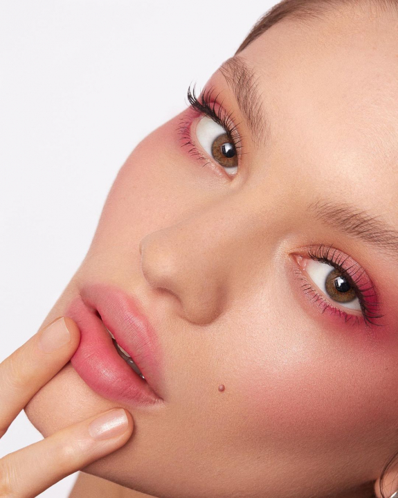 14 Beauty Products in Magenta