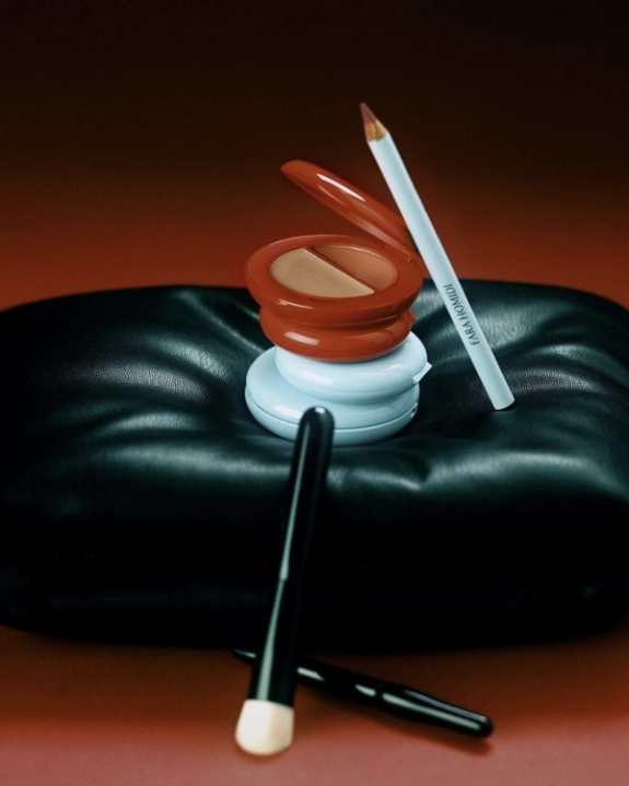 13 Holy Grail Beauty Products Top Bridal Makeup Artists Swear By