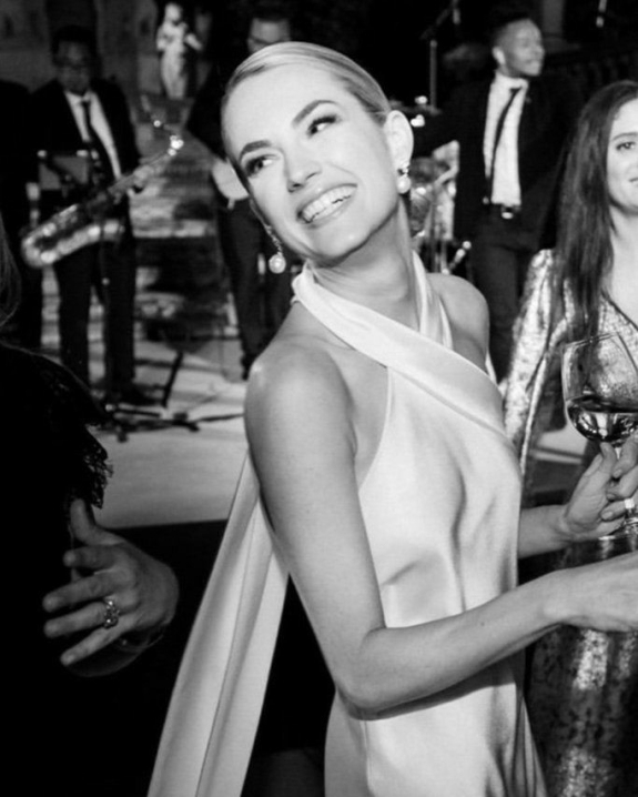 15 Halterneck Wedding Dresses