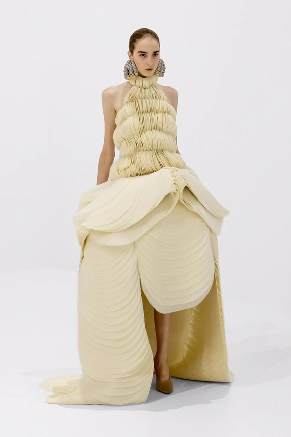 9 Defining Trends From Paris Haute Couture Fall 2026
