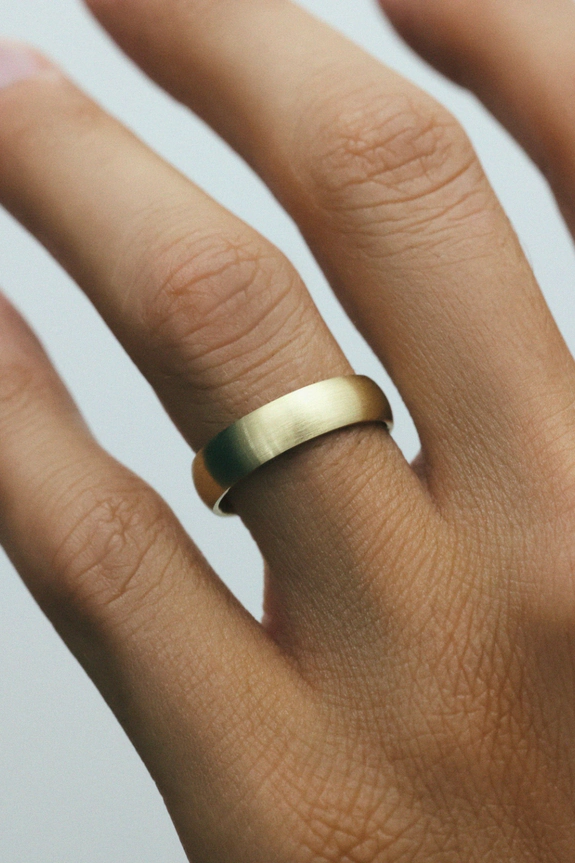 35 Men’s Wedding Bands for Every Groom’s Style