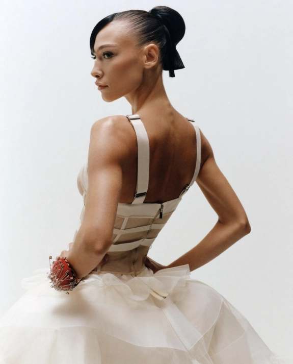 Wedding Dresses for Athletic Build