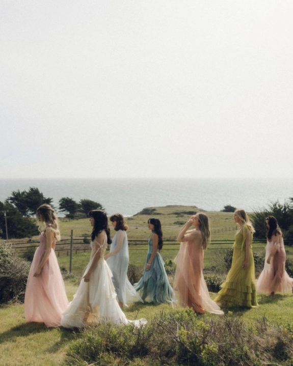 Mismatched Bridesmaid Dresses Guide