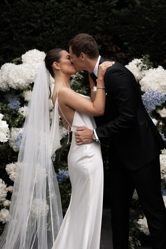 Timeless Wedding at the Victorian Era Mansion