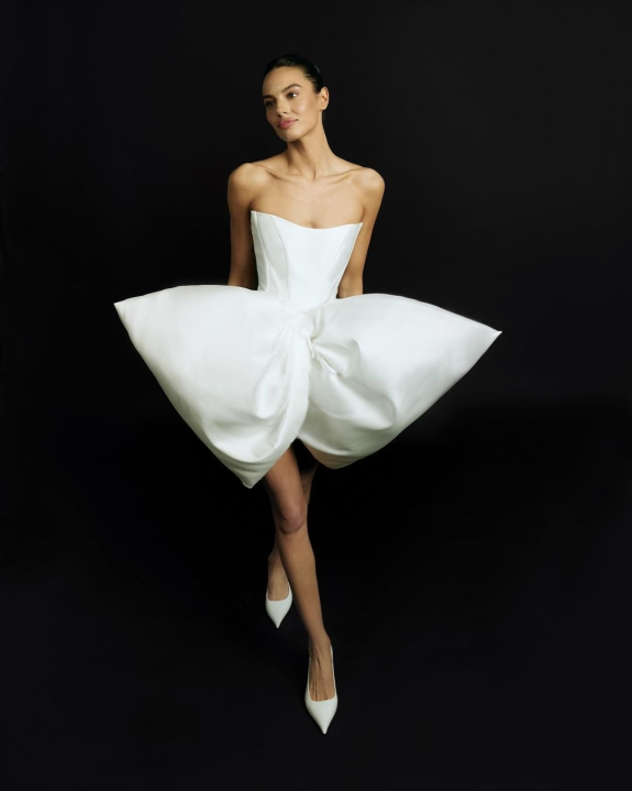 35 Chic Bridal Mini Dresses