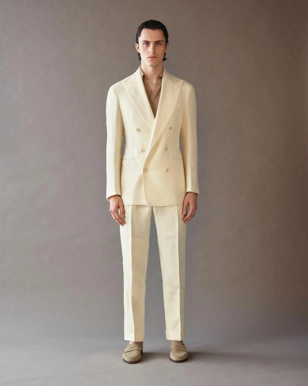 16 White Suits for Grooms — photo 1