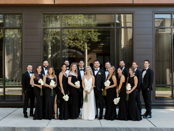 Stylish Outdoor Wedding | Interview with a Real Bride