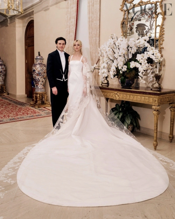 Peltz & Beckham Wedding Looks: Through the Years — photo 2