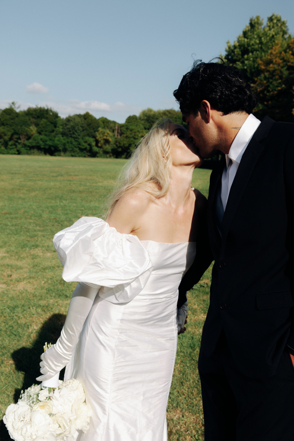 An Amazing Mix of Traditions and Modern Style on the Real Wedding