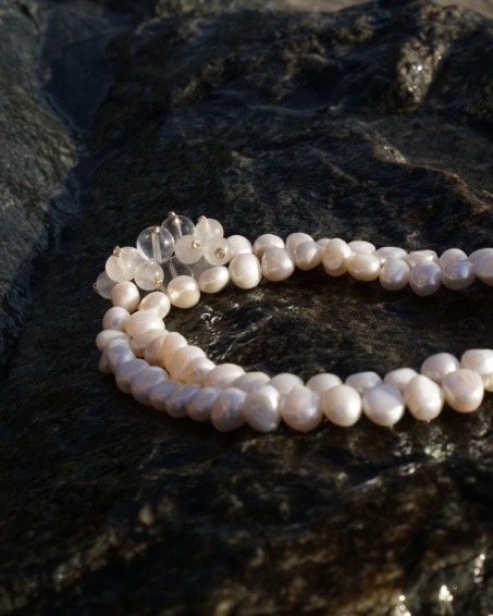 Pearl jewelry for the wedding