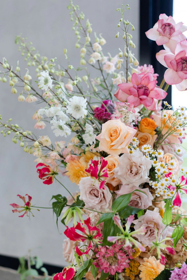 A Burst of Color: A Vibrant 90's Inspired Wedding — photo 6