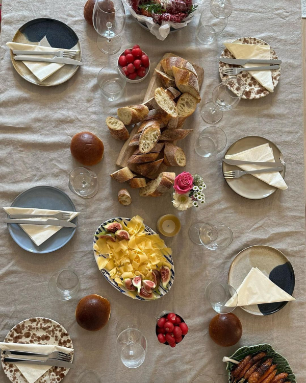 Bridal Shower Etiquette: How to Host a Memorable Event