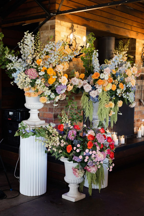 A Burst of Color: A Vibrant 90's Inspired Wedding — photo 16