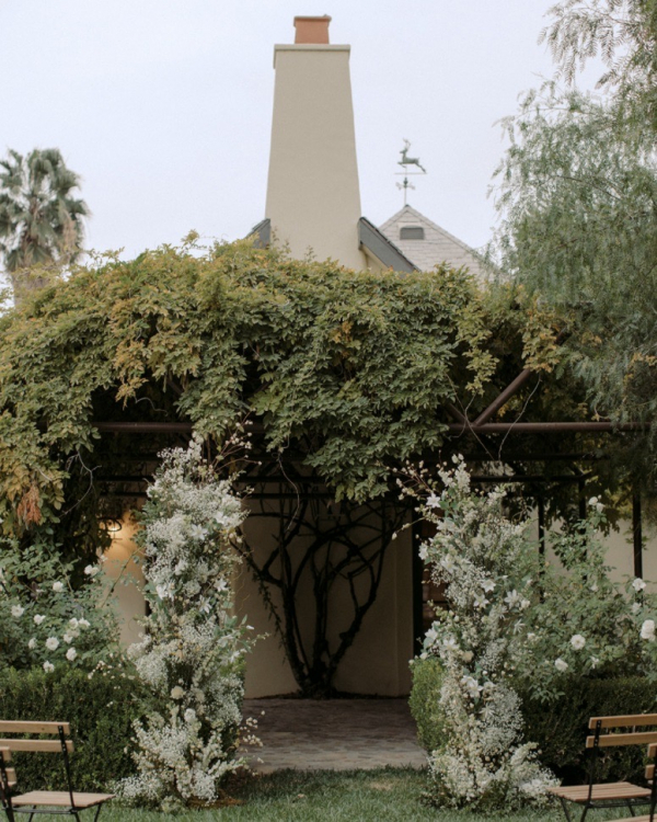 European-Style Wedding at Private Residence | Photo| Backyard Wedding of Lindsay and Gonzolo