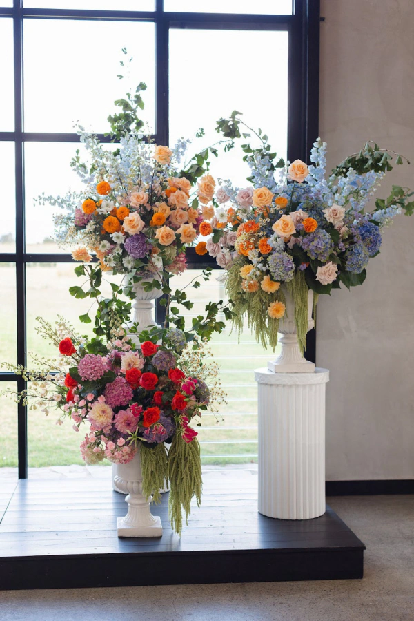 A Burst of Color: A Vibrant 90's Inspired Wedding — photo 11