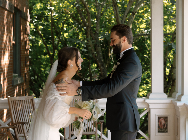 Serena & Jacob’s Botanical Gardens Wedding| Photos | Wedding Venues in McMenamins Edgefield