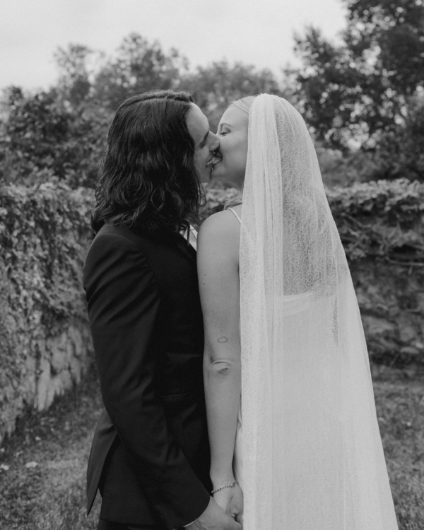 European-Style Wedding at Private Residence | Photo| Backyard Wedding of Lindsay and Gonzolo