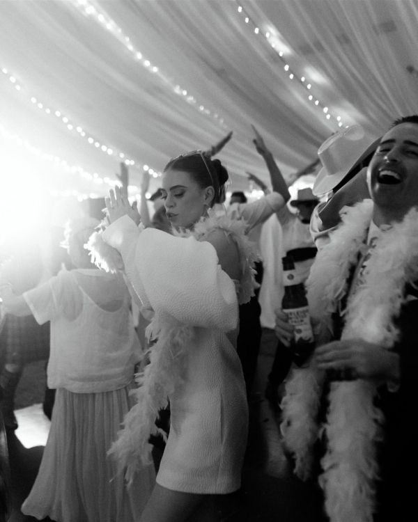 Beautiful Garden Wedding | Wedding Tent, Flower Cake and Eternal Love