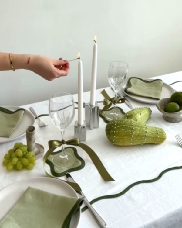7 Brands for Unique Wedding Table Linen