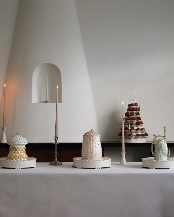 Beautiful Dessert Table Styling | Table with Treats and Cakes for Wedding
