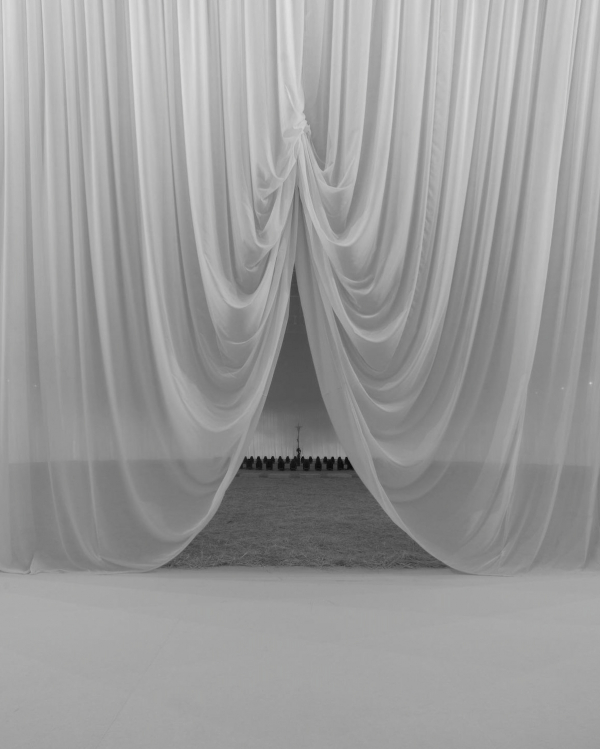 Draped Fabric Wedding Decor | Trendy Fabric and Tulle Wedding Decorations