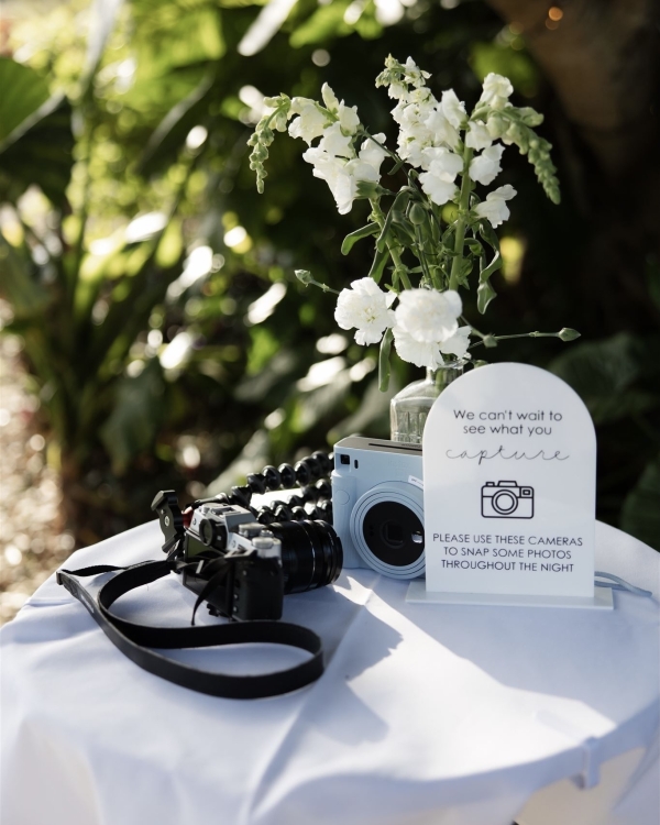 Beautiful Garden Wedding | Wedding Tent, Flower Cake and Eternal Love