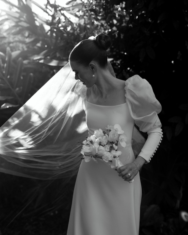 Beautiful Garden Wedding | Wedding Tent, Flower Cake and Eternal Love