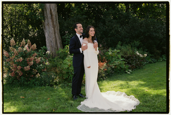 Beautiful Backyard Wedding in Massachusetts | End-of-Summer Wedding Under the Tent