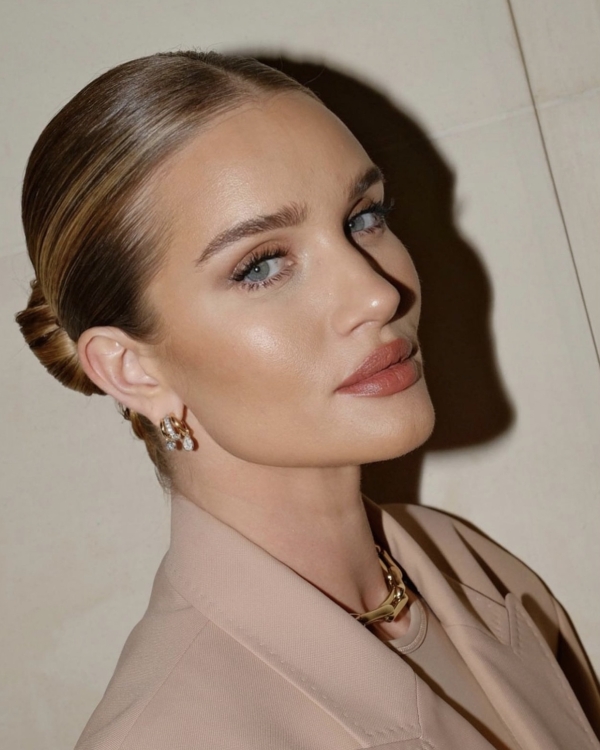 Stylish Bridal Hairstyle Guide | Tutorial for Your Wedding Slicked Back Hair