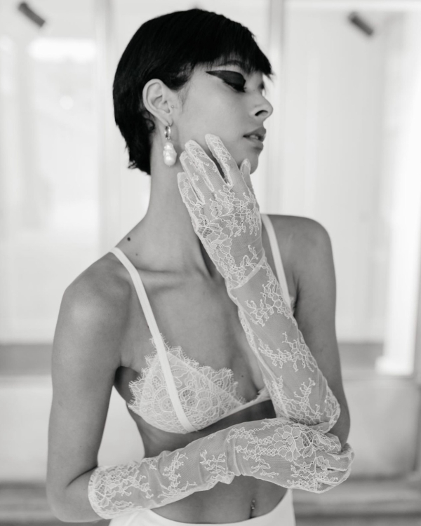 Lace As a Modern Bridal Style Trend | Wedding Lace Gowns Inspo