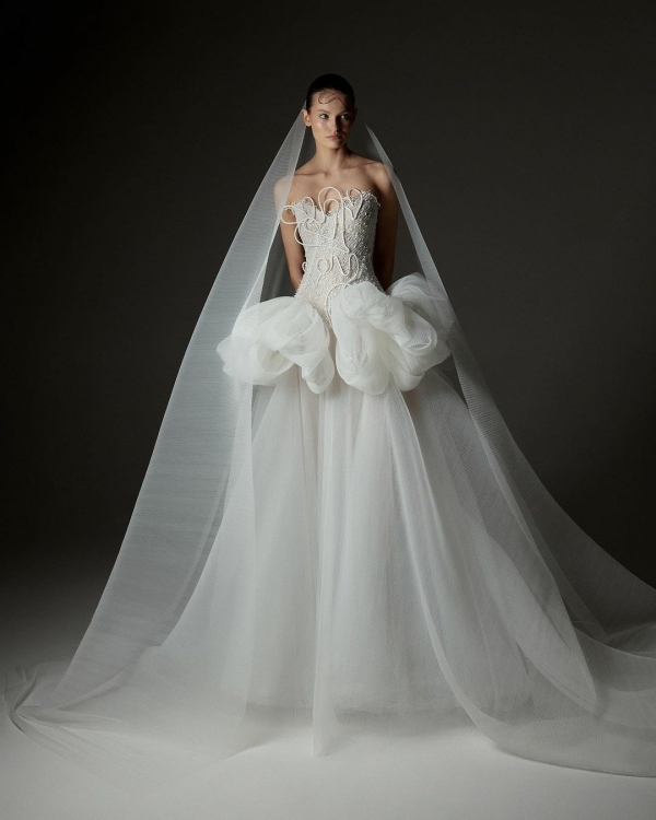 26 Modern Drop-Waist Bridal Dresses