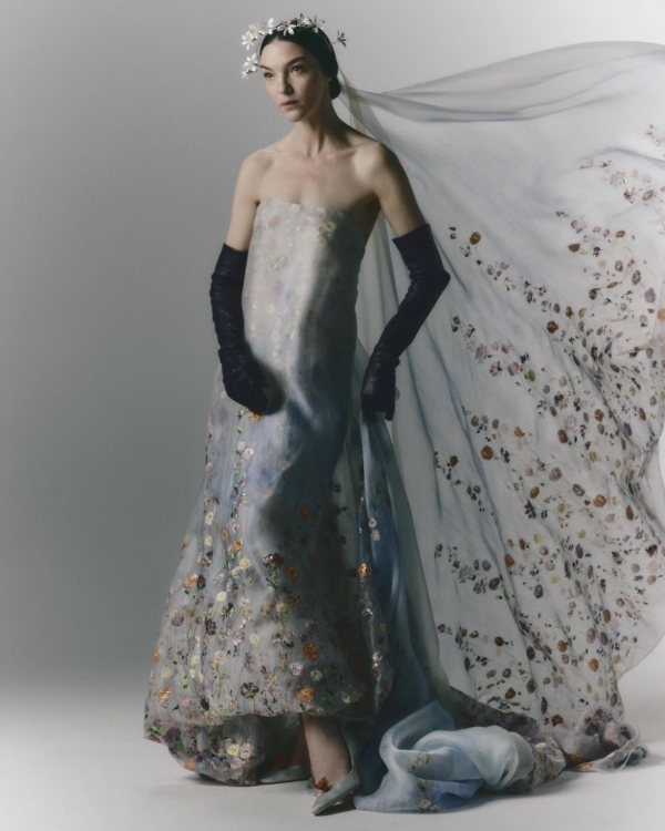 15 Wedding Veil Brands | Modern Fashion Bridal Veils Selection