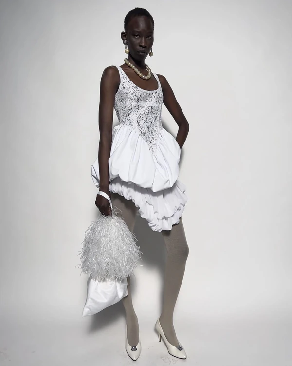 Bridal Trend: Lace Made Modern — photo 2