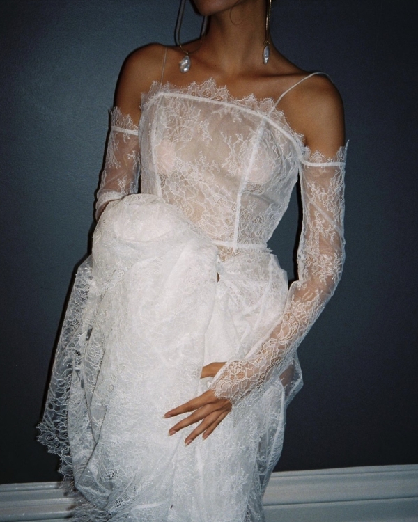 Lace As a Modern Bridal Style Trend | Wedding Lace Gowns Inspo