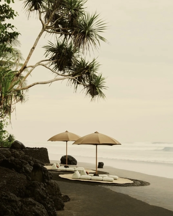 Island Hopping: 17 Romantic Island Destinations for Your Honeymoon