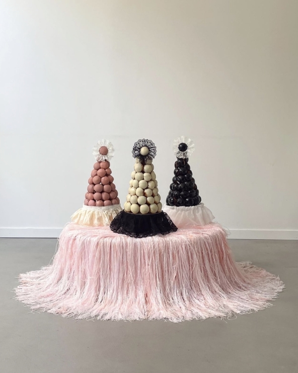 Beautiful Dessert Table Styling | Table with Treats and Cakes for Wedding