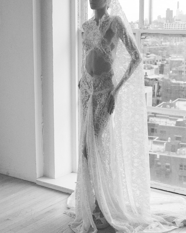 Lace As a Modern Bridal Style Trend | Wedding Lace Gowns Inspo