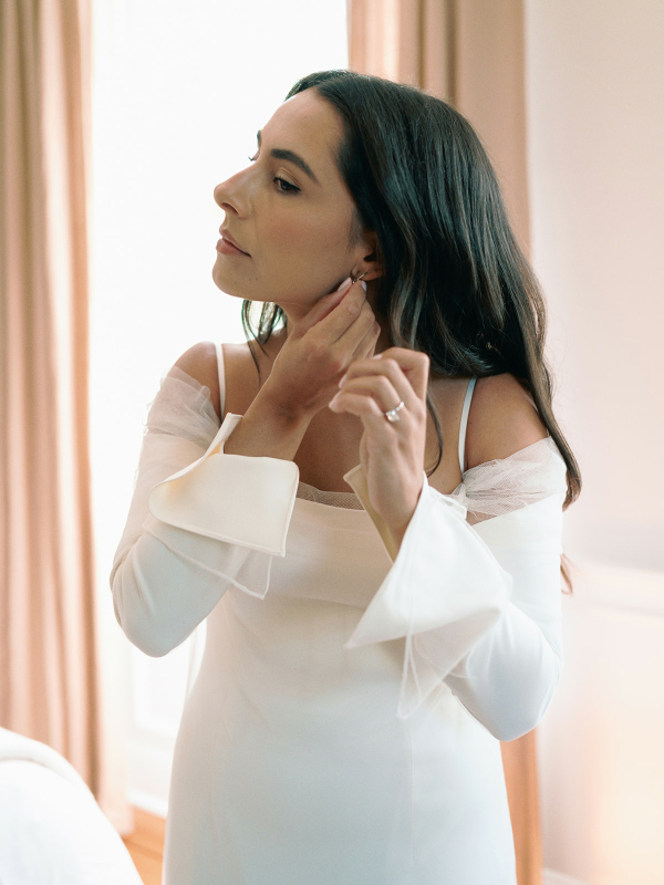 Beautiful Backyard Wedding in Massachusetts | End-of-Summer Wedding Under the Tent