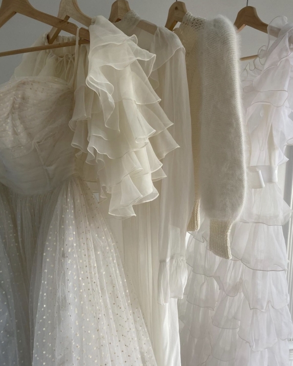 12 Must-Visit Boutiques for Chic Vintage & Archival Designer Wedding Dresses