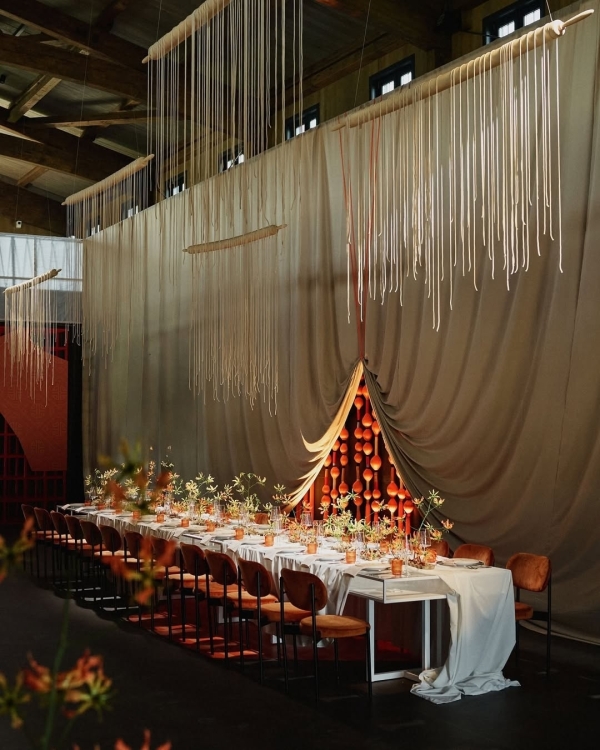 Minimalist vs Maximalist Wedding Design: Which Style Is Right for You?