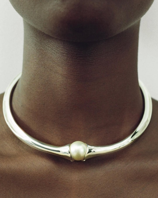 Fine Jewelry Trend: Sculptural Choker Necklaces