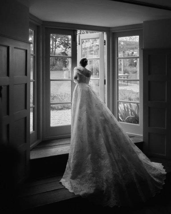 Liv Perez's 10 Essential Tips to Styling a Wedding Wardrobe