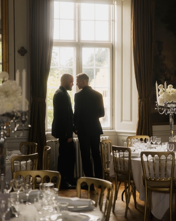 An Elegant Danish Castle Wedding with Modern Art Installations