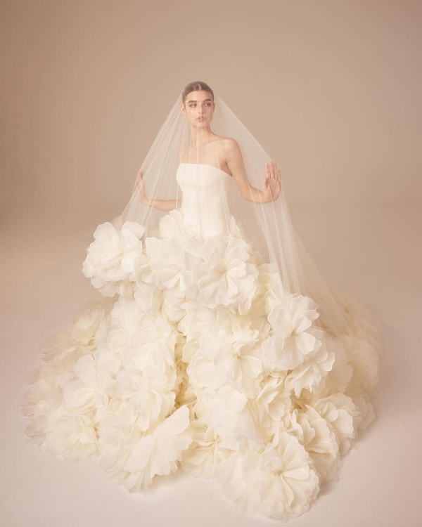 The Best Bridal Hairstyles to Wear with a Veil