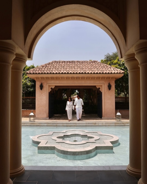 Wedding Budget Blown? Here's 7 Clever Ways to Plan a Luxury Honeymoon for Less